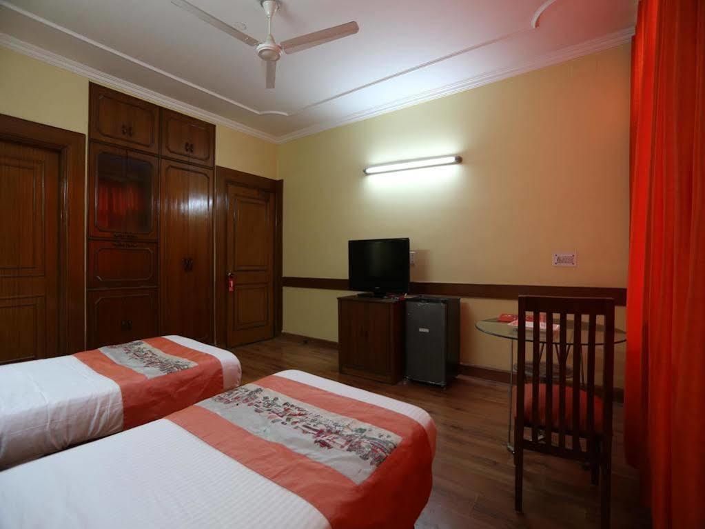 Oyo Rooms Kalkaji Mandir 新德里 外观 照片